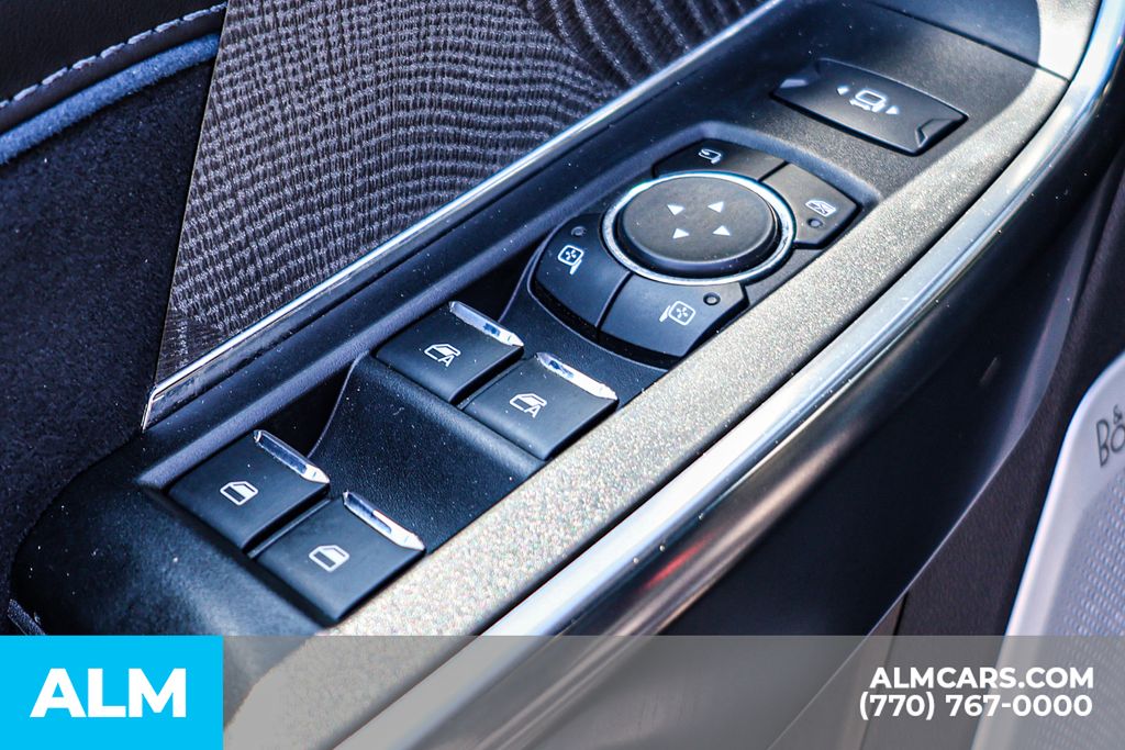 Used 2025 Black Ford Platinum image 49