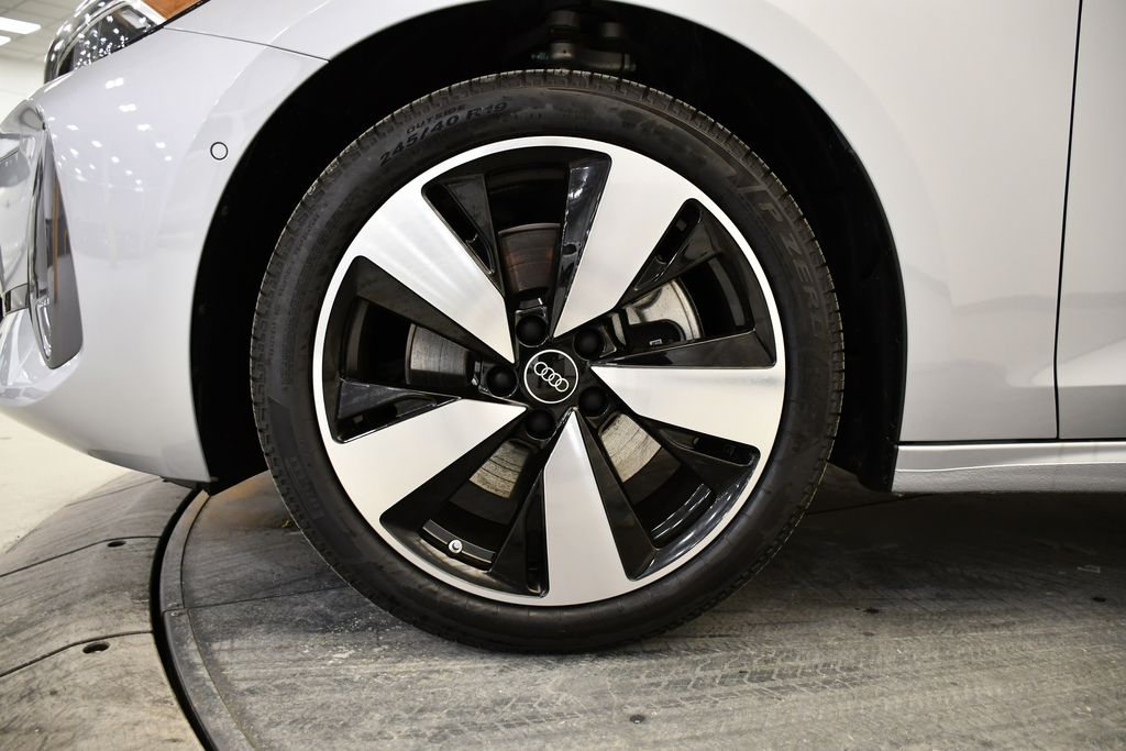 Thumbnail: 2025 Audi A5 - 13