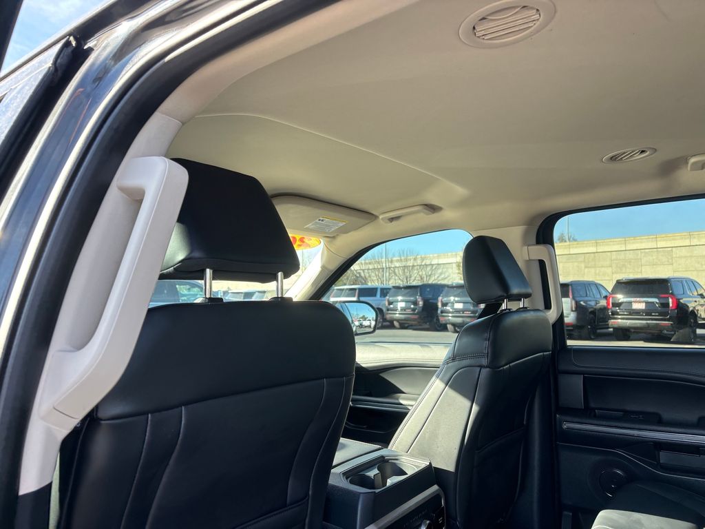 Used Car 2024 Ford Expedition  Xlt For Sale Under $50,000 In Austin, Texas