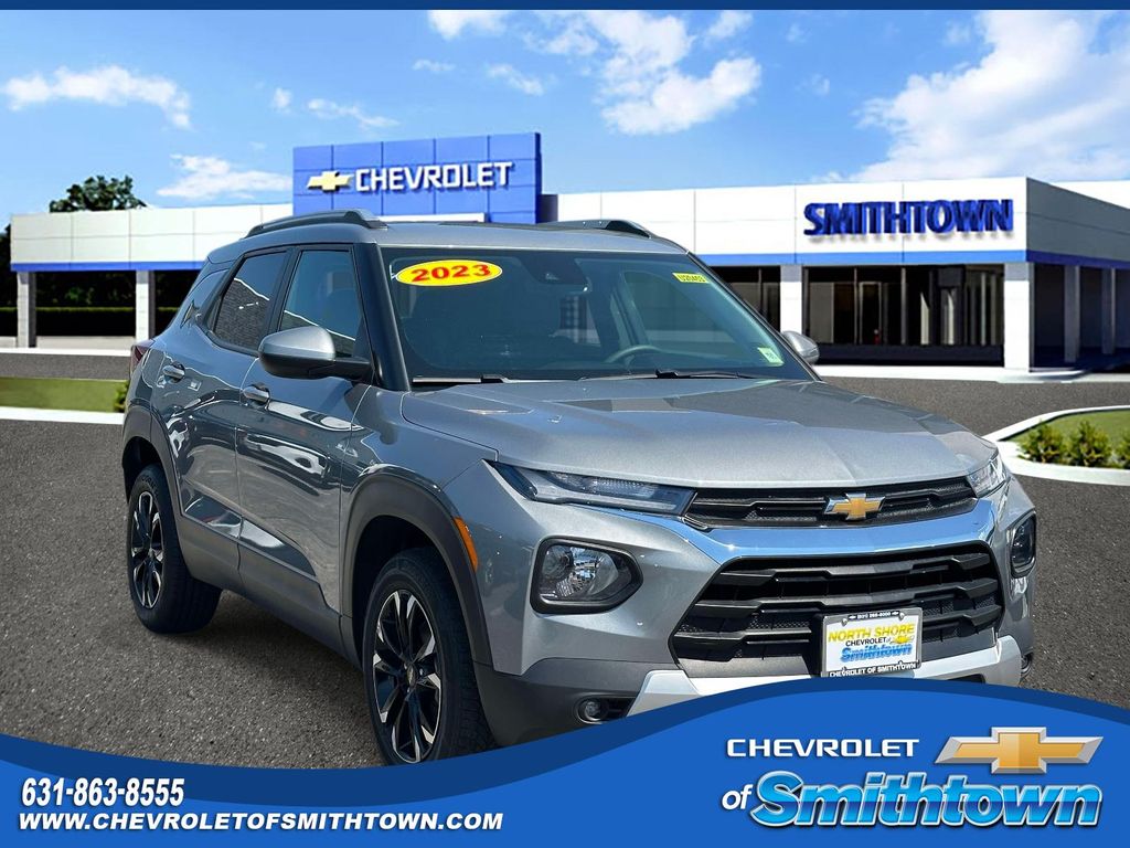 Sterling Gray Metallic 2023 Chevrolet Trailblazer SUV / Crossover Four-Wheel Drive 9-Speed Automatic