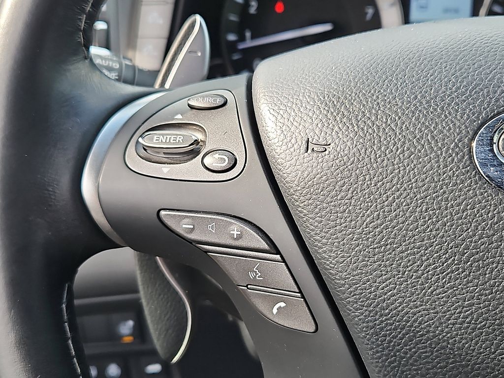 Thumbnail: 2019 INFINITI Q70 - 24