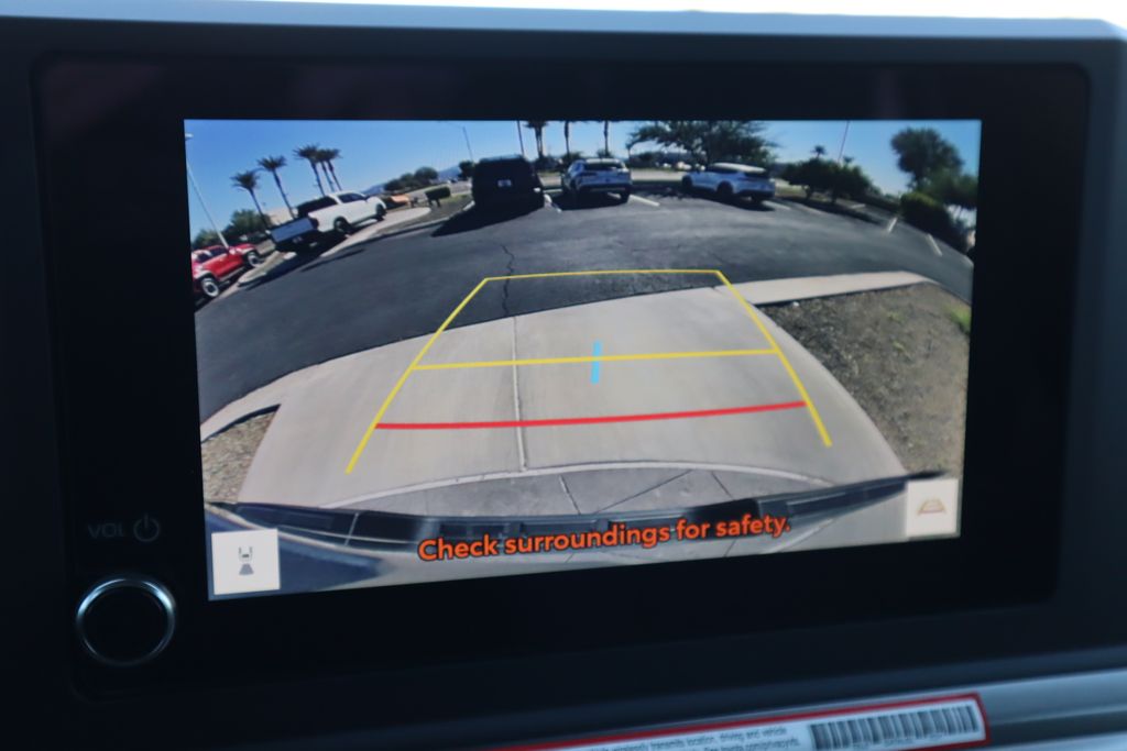 Thumbnail: 2025 Toyota Tacoma - 15