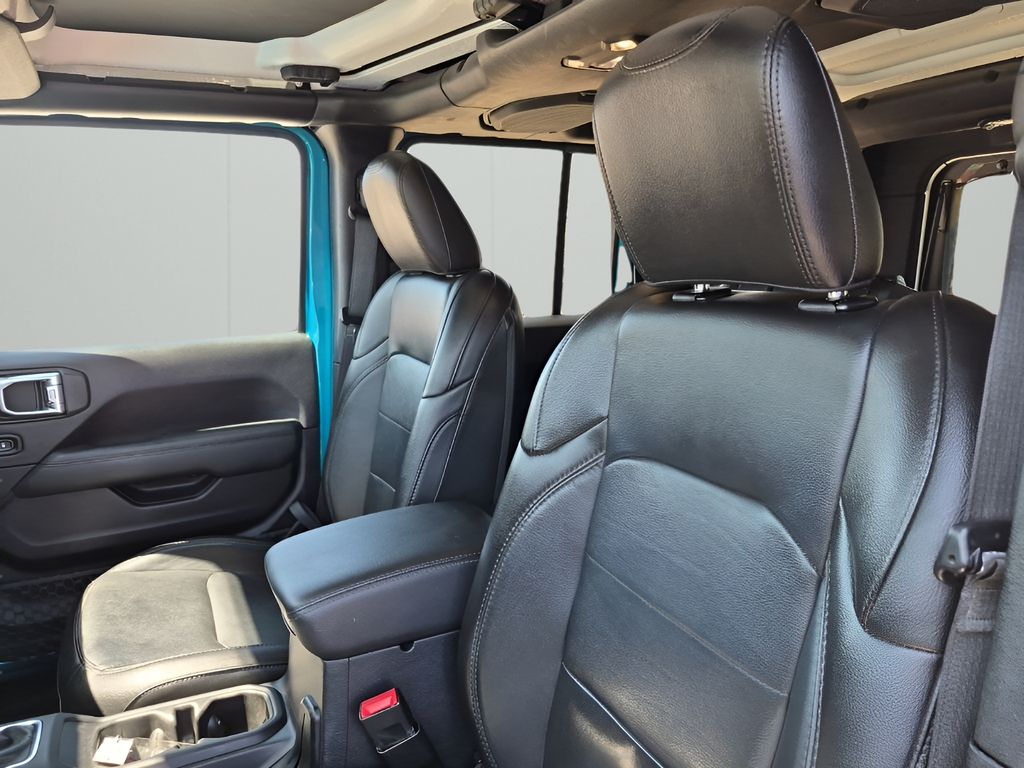 Used Car 2020 Jeep Wrangler  Unlimited Sahara For Sale Under $25,000 In Austin, Texas