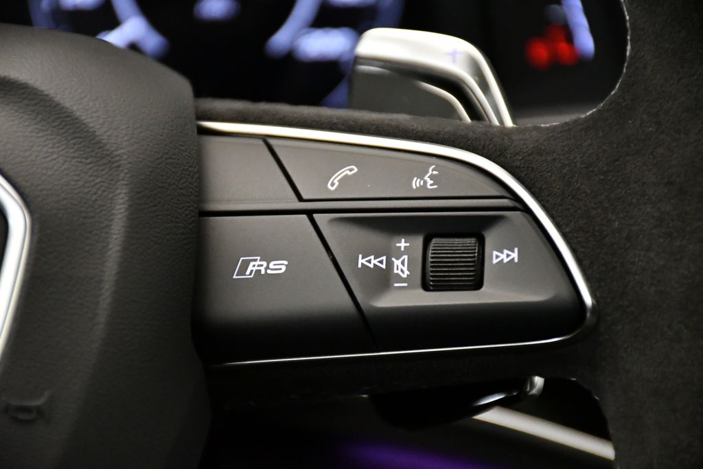 Thumbnail: 2026 Audi RS Q8 - 23