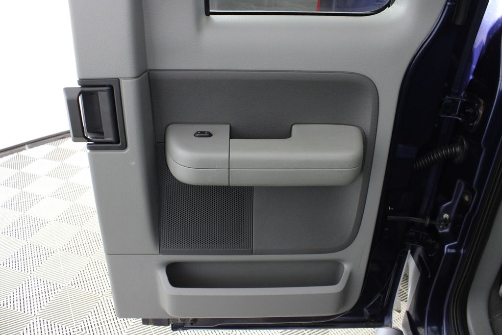 Used 2005 Ford F-150 for sale in 