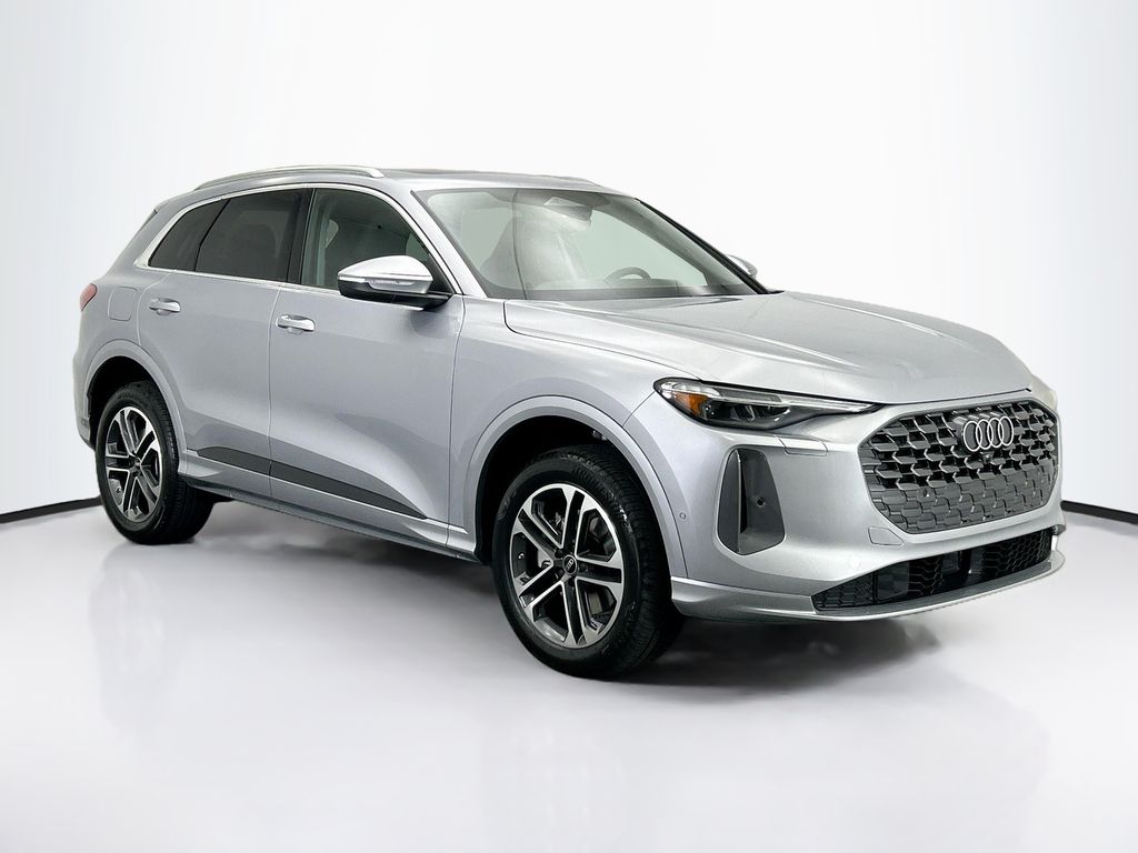 Thumbnail: 2025 Audi Q5 - 4