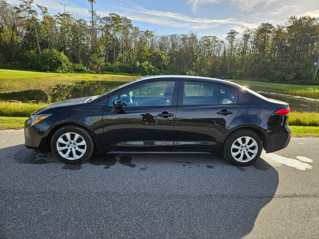 2024 Toyota Corolla LE 2