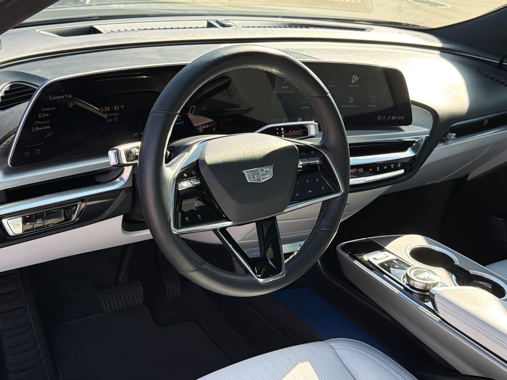 Used 2024 Cadillac LYRIQ SUV