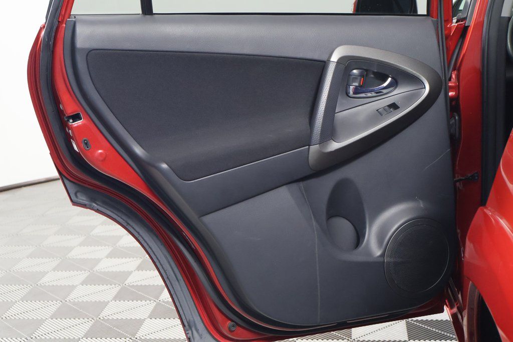 Thumbnail: 2011 Toyota RAV4 - 13