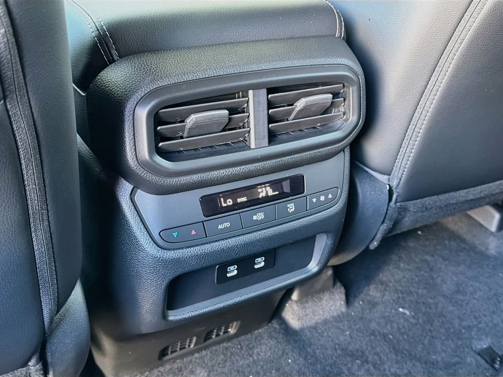 Thumbnail: 2026 Honda Pilot - 18