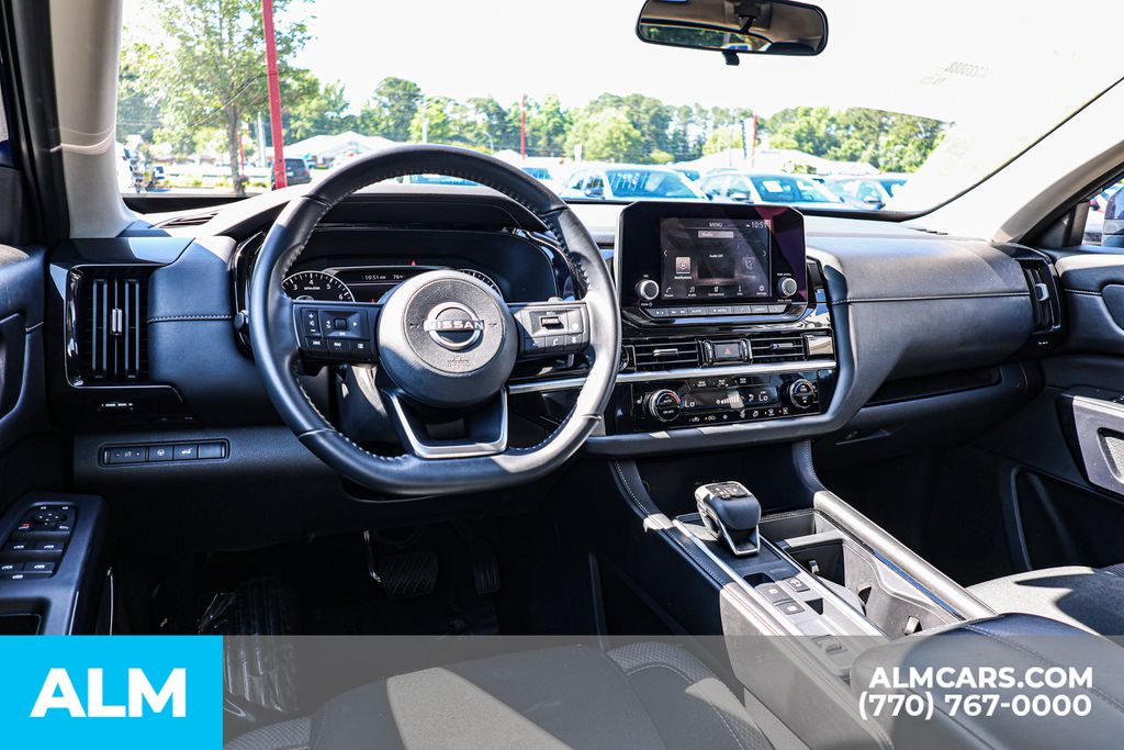 Used 2025 Blue Nissan SV image 30