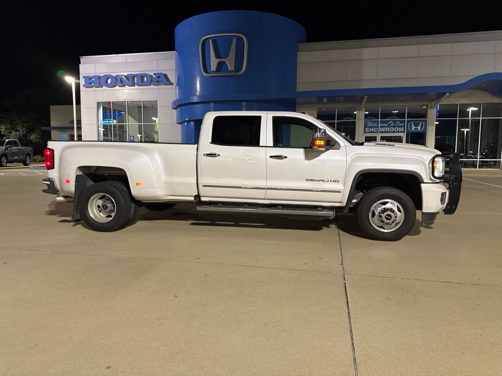 White Frost 2019 GMC Sierra 3500HD Denali Crew Cab LB DRW 4WD Pickup Truck Four-Wheel Drive 6-Speed Automatic