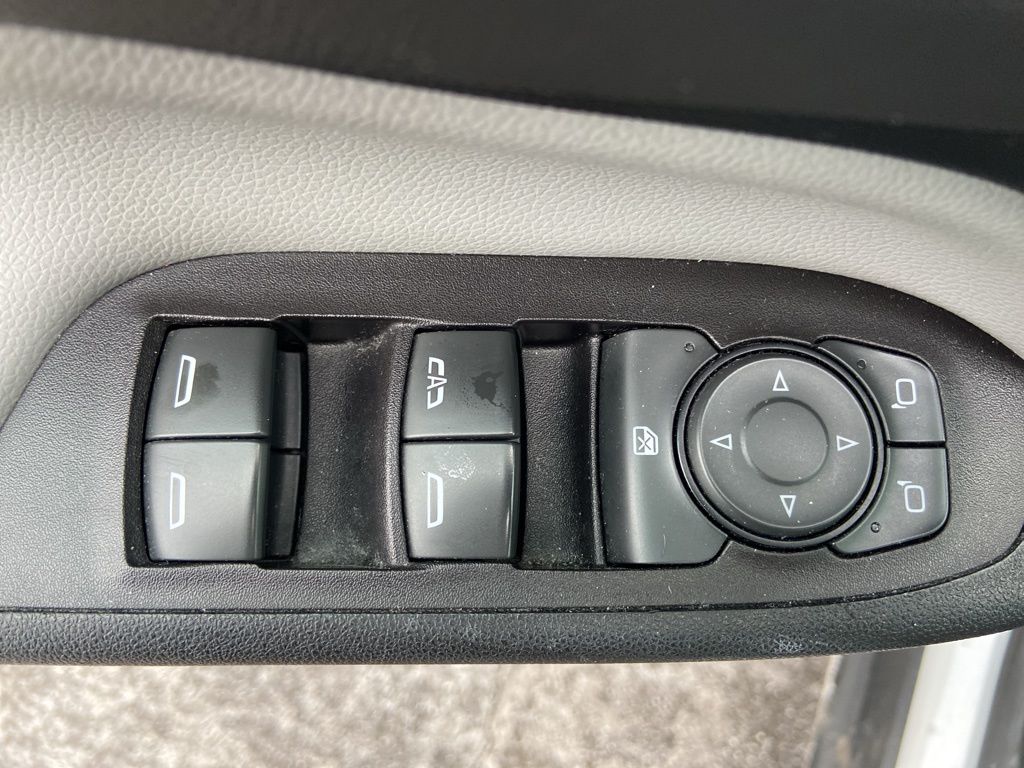 Thumbnail: 2019 Chevrolet Equinox - 11