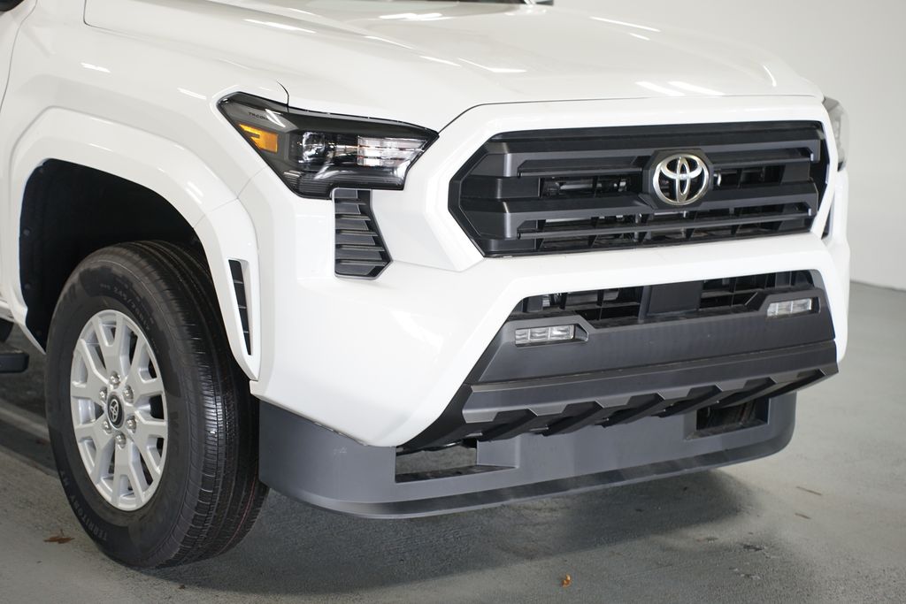 Thumbnail: 2025 Toyota Tacoma - 4