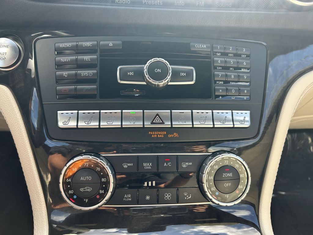 Thumbnail: 2015 Mercedes-Benz SL-Class - 22