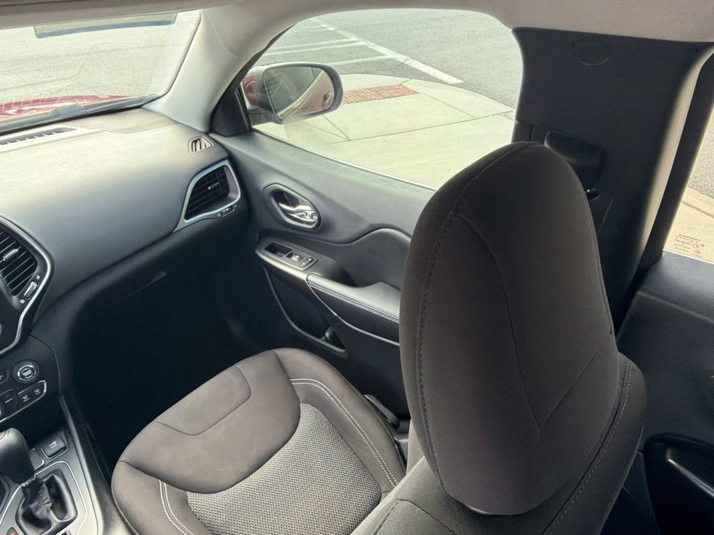 2019 Jeep Cherokee Latitude