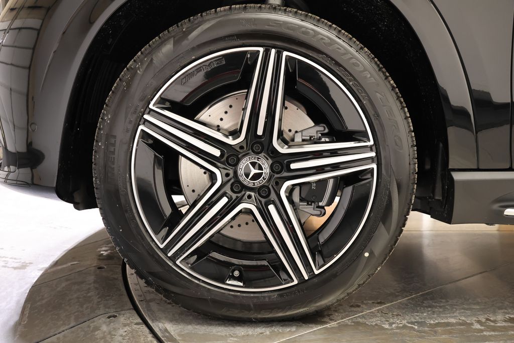 Thumbnail: 2026 Mercedes-Benz GLE - 11