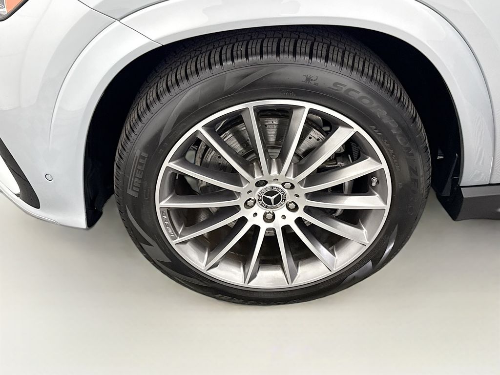 Thumbnail: 2025 Mercedes-Benz GLE - 29