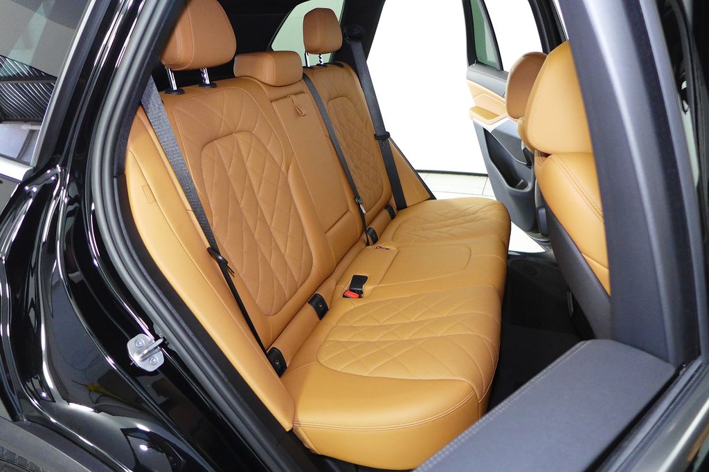 Thumbnail: 2023 BMW X5 - 19