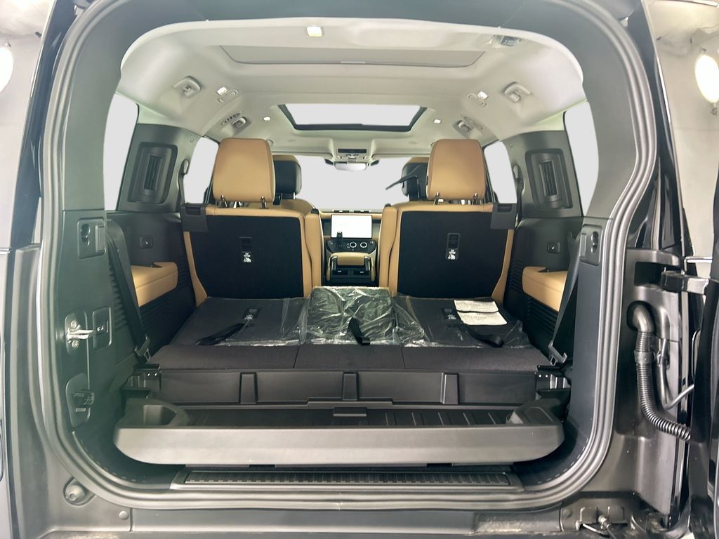 Thumbnail: 2026 Land Rover Defender - 27