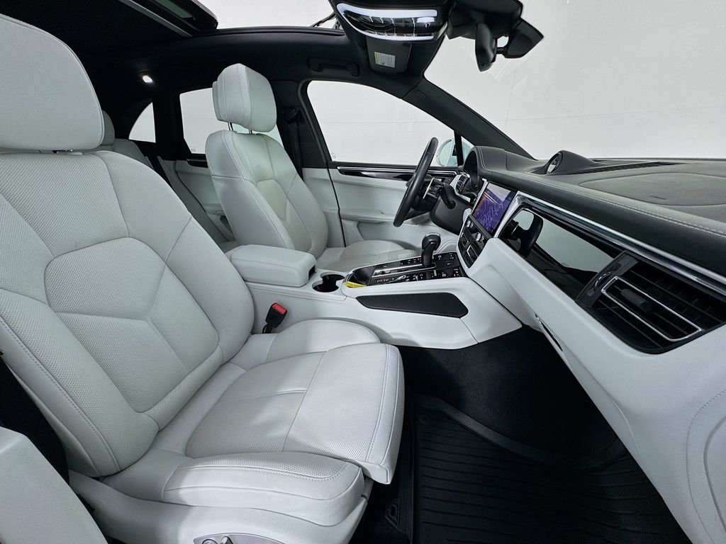 Used Car 2024 Porsche Macan  Base For Sale Under $60,000 In Austin, Texas