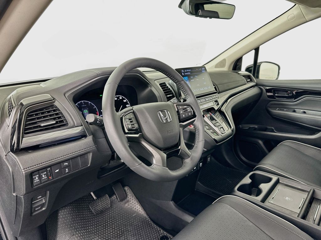 Thumbnail: 2026 Honda Odyssey - 9