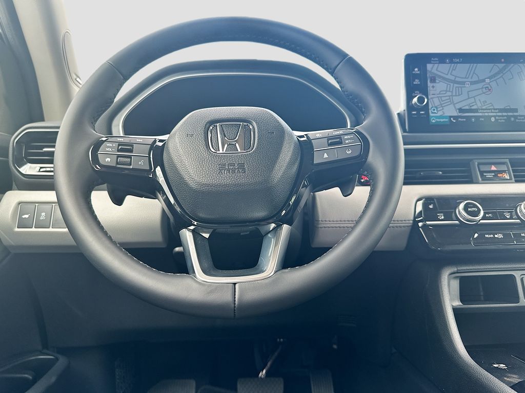 2025 Honda Pilot Touring 19