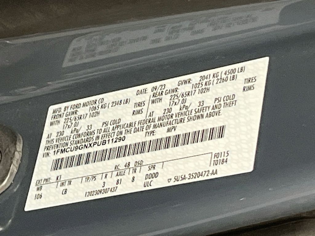 Used 2023 Vapor Blue Ford Active image 31