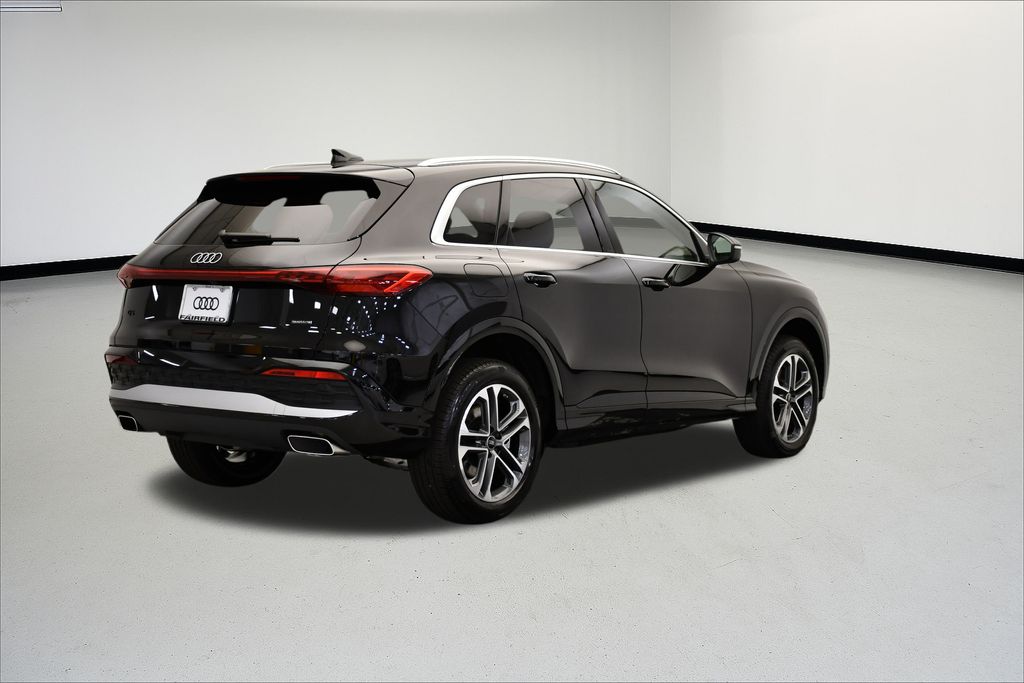 Thumbnail: 2025 Audi Q5 - 5