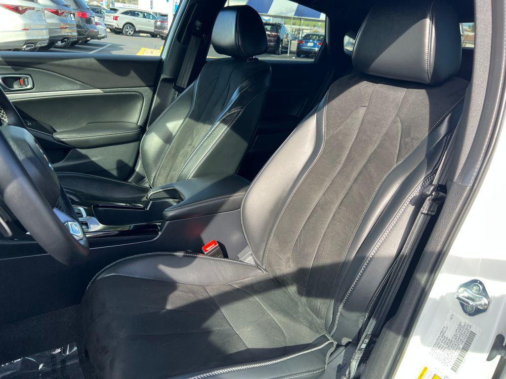 Thumbnail: 2025 Acura Integra - 16