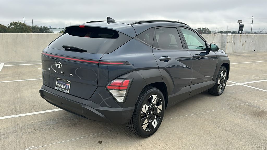 2025 Hyundai Kona SEL - 11