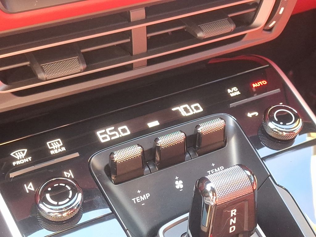 2020 Porsche 911 Carrera S 15