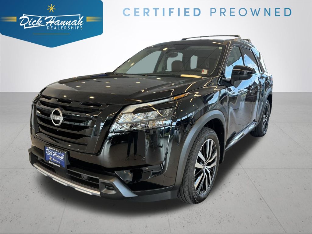 2025 Nissan Pathfinder Platinum