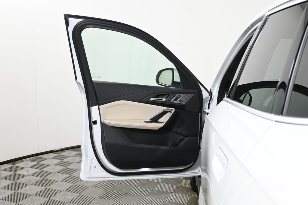 Thumbnail: 2025 BMW X1 - 28