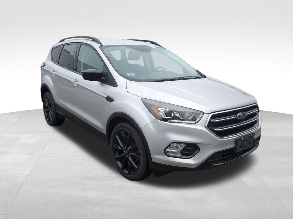 Ingot Silver 2017 Ford Escape SE AWD SUV / Crossover All-Wheel Drive 6-Speed Automatic