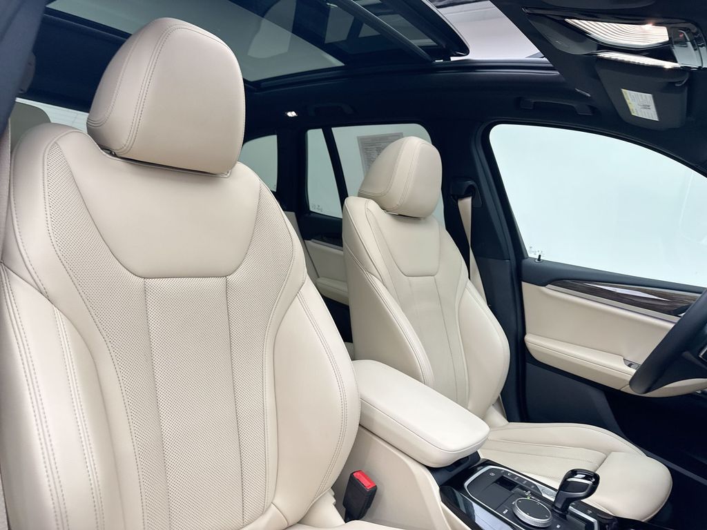 2022 BMW X3 xDrive30i 25