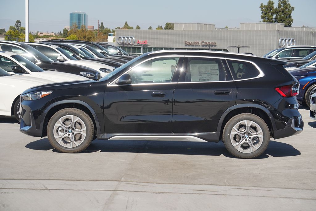 2025 BMW X1 xDrive28i 4