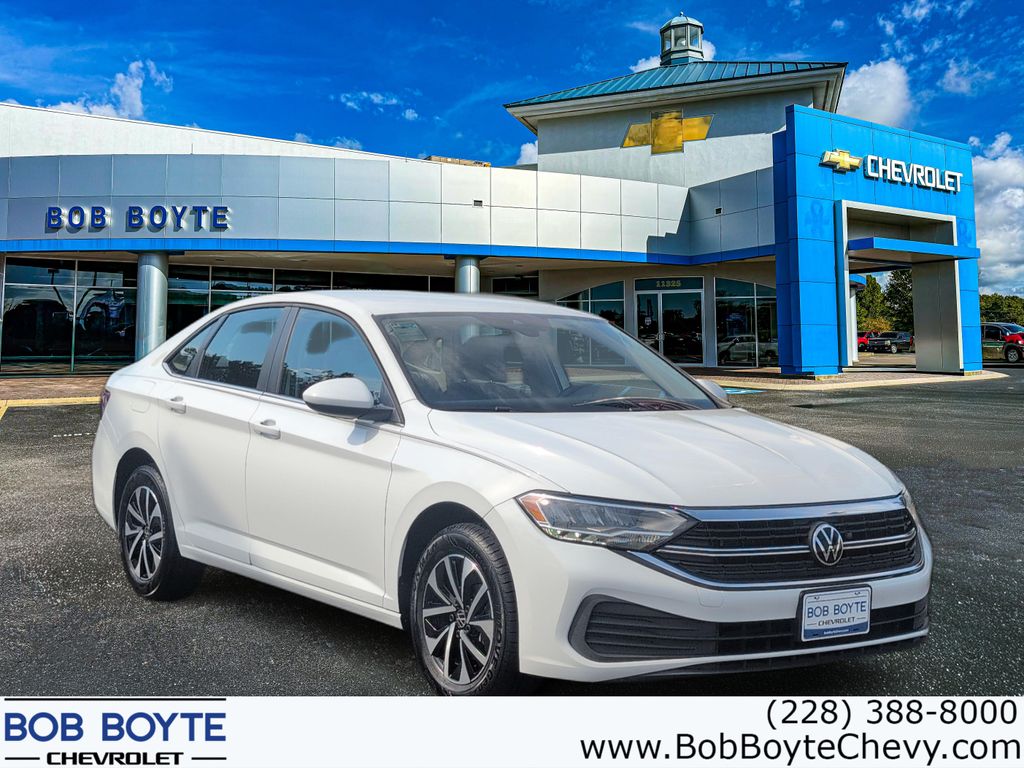 2024 Volkswagen Jetta Blanco Sedán Tracción delantera 8 velocidades Automática