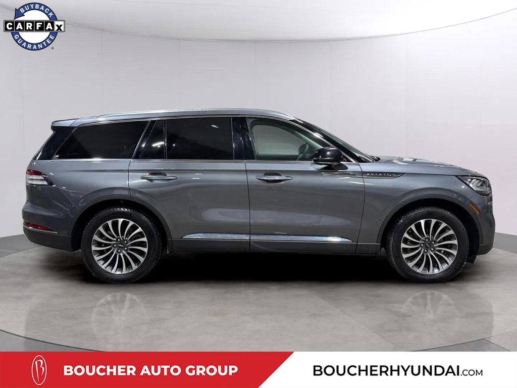 Used 2023 Gray Lincoln Reserve image 2