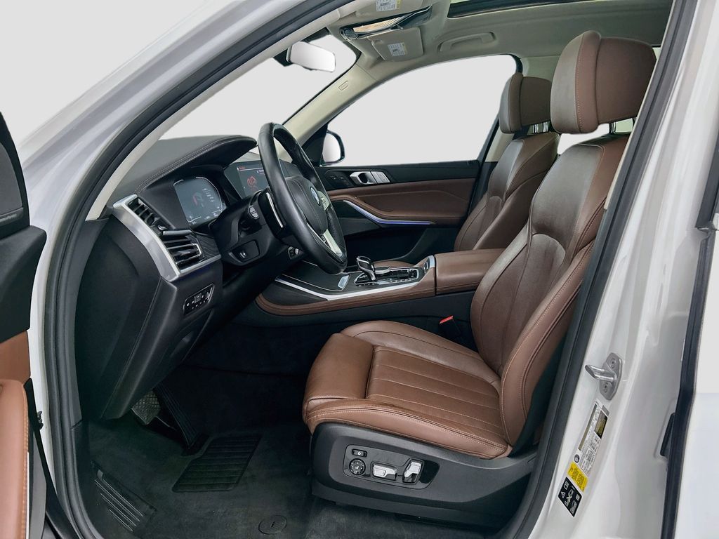 Thumbnail: 2019 BMW X7 - 18