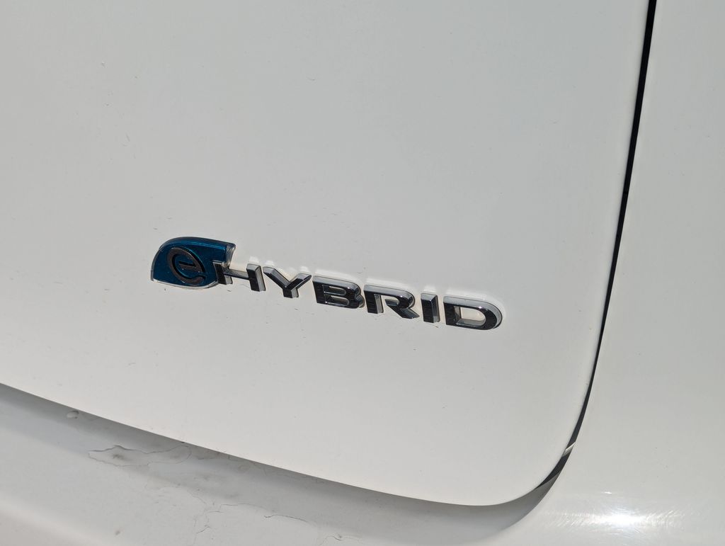 2018 Chrysler Pacifica Hybrid Limited 5