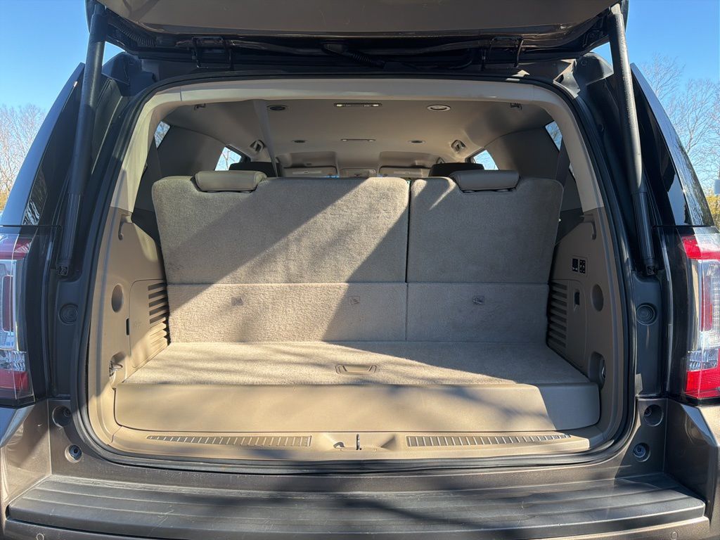 Thumbnail: 2015 GMC Yukon - 22