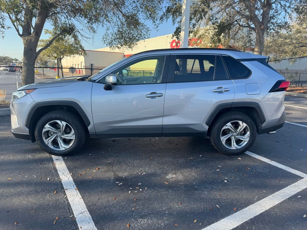 2019 Toyota RAV4 XLE 2