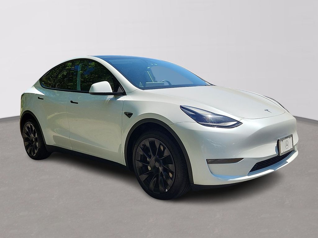 Thumbnail: 2023 Tesla Model Y - 3