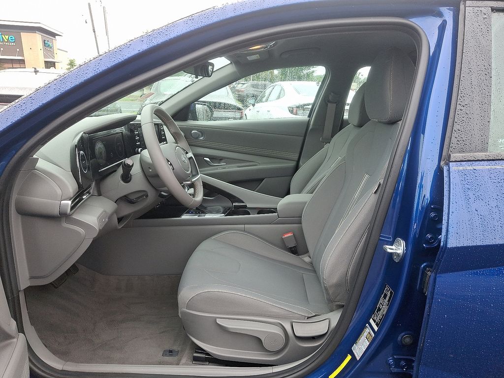 2022 Hyundai Elantra SEL 14