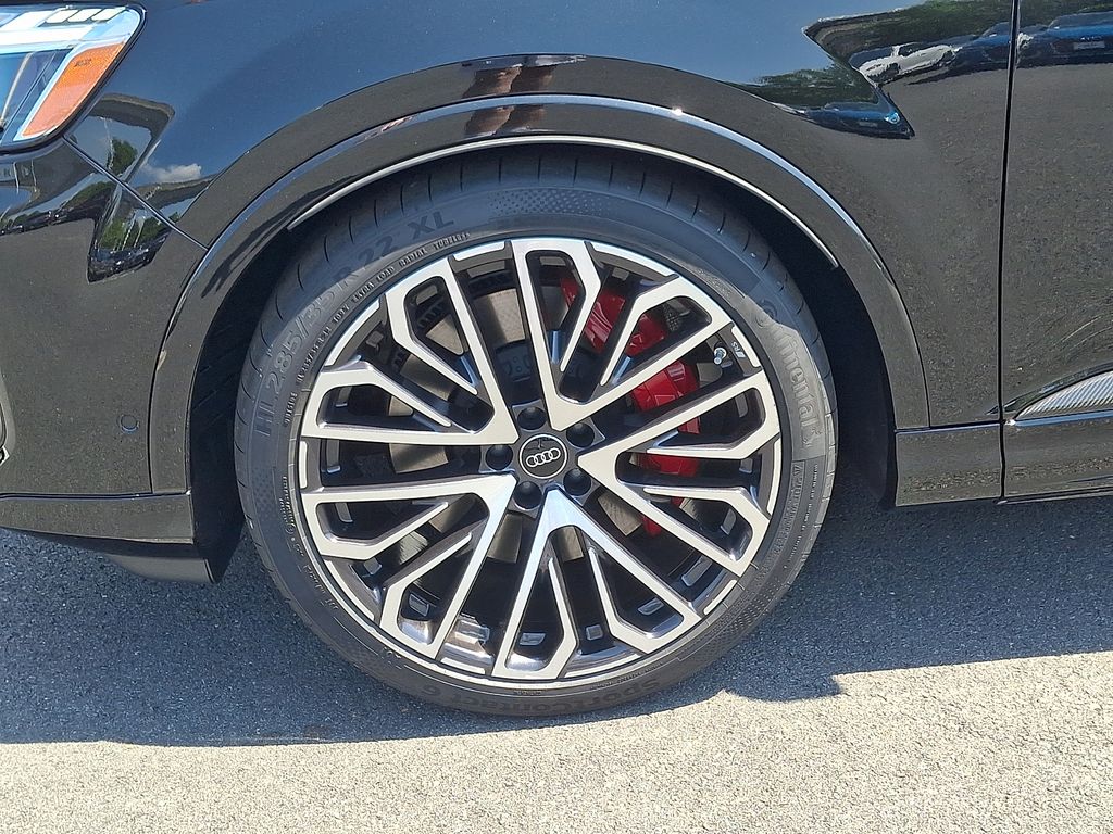 Thumbnail: 2026 Audi SQ7 - 5