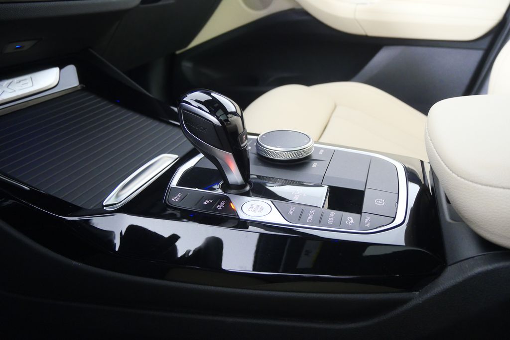 Thumbnail: 2024 BMW X3 - 28