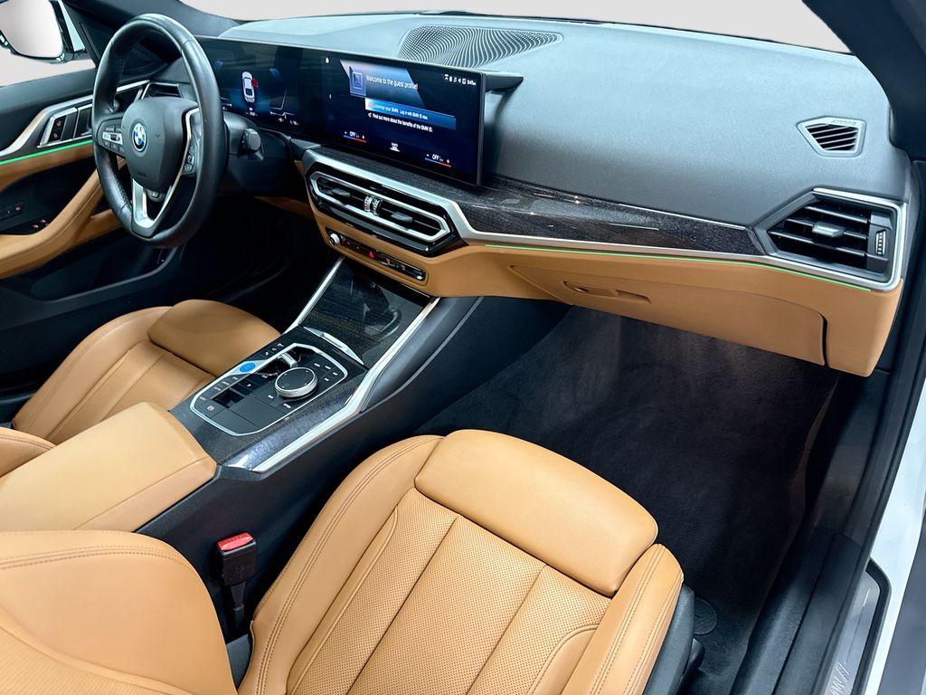 Thumbnail: 2023 BMW i4 - 16