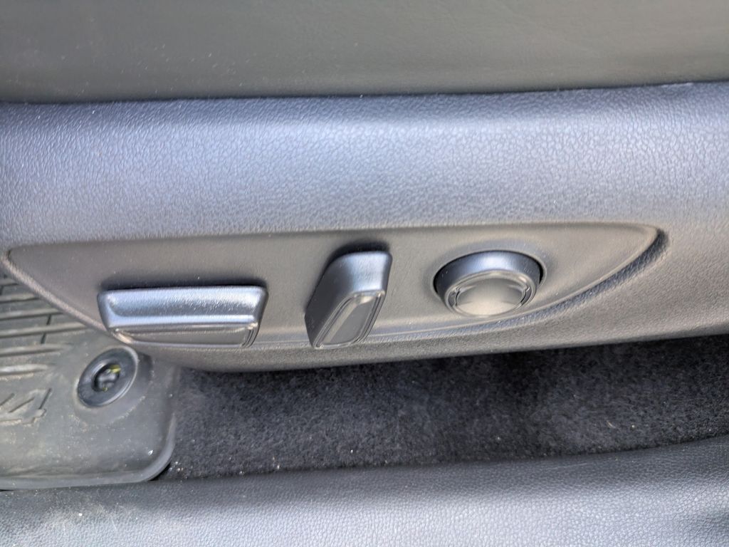 Used 2025 Toyota RAV4 SUV