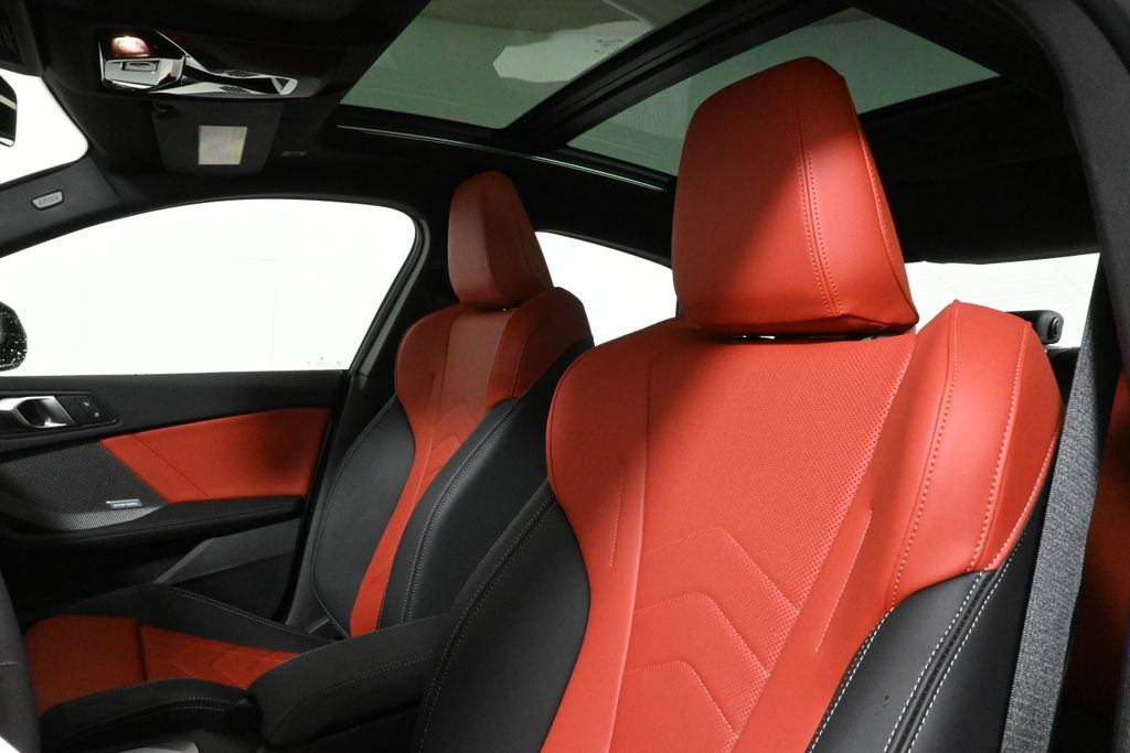 Thumbnail: 2025 BMW 2 Series - 16